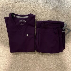 Fabletics Purple scrub set size small
